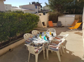 Narbonne-Plage : Appartement T2 Climatisé, 35m², Pieds dans l'eau, 4 Pers. - FR-1-795-50